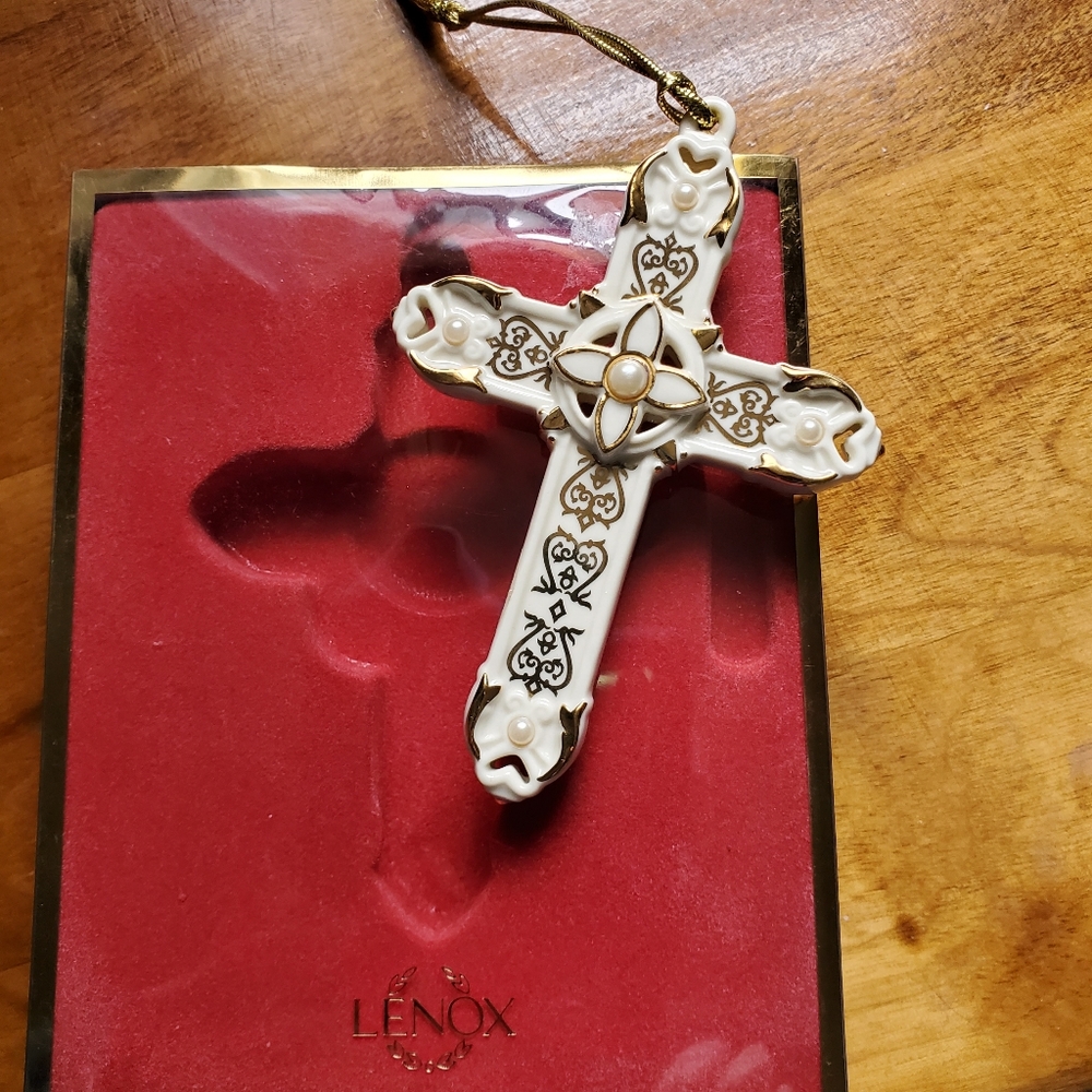 Lenox cross.